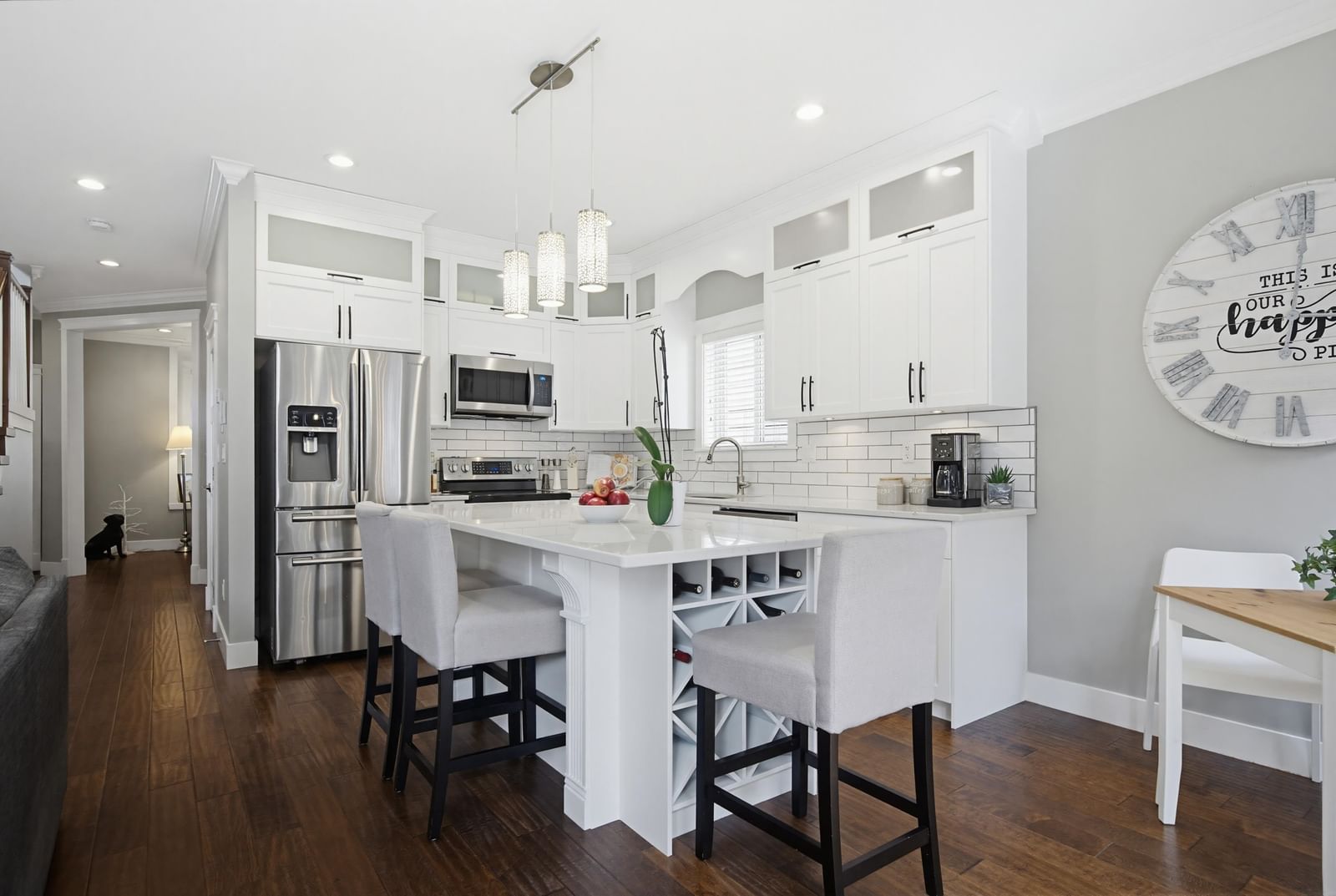 Listing Image 10