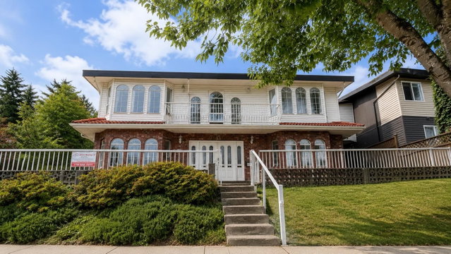 5135 Marine Drive