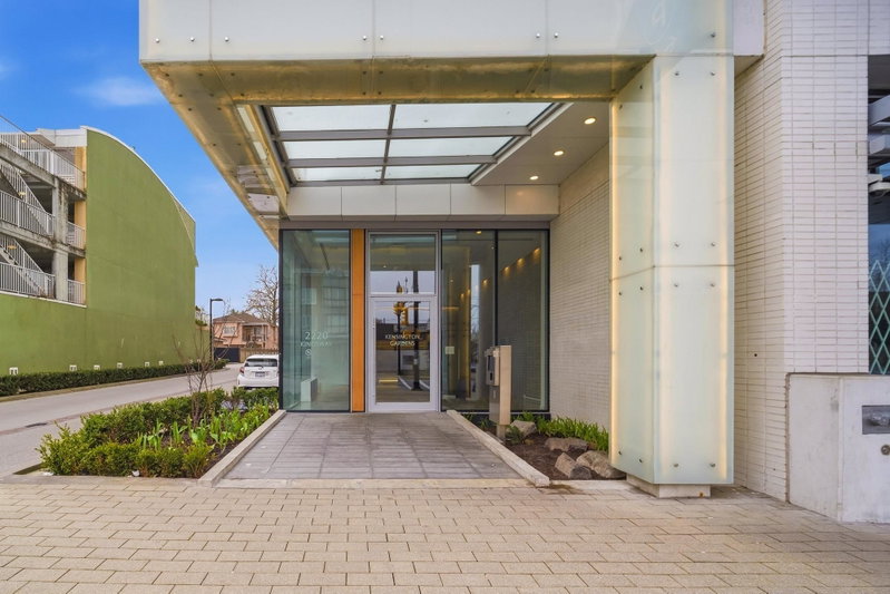 507 - 2220 Kingsway