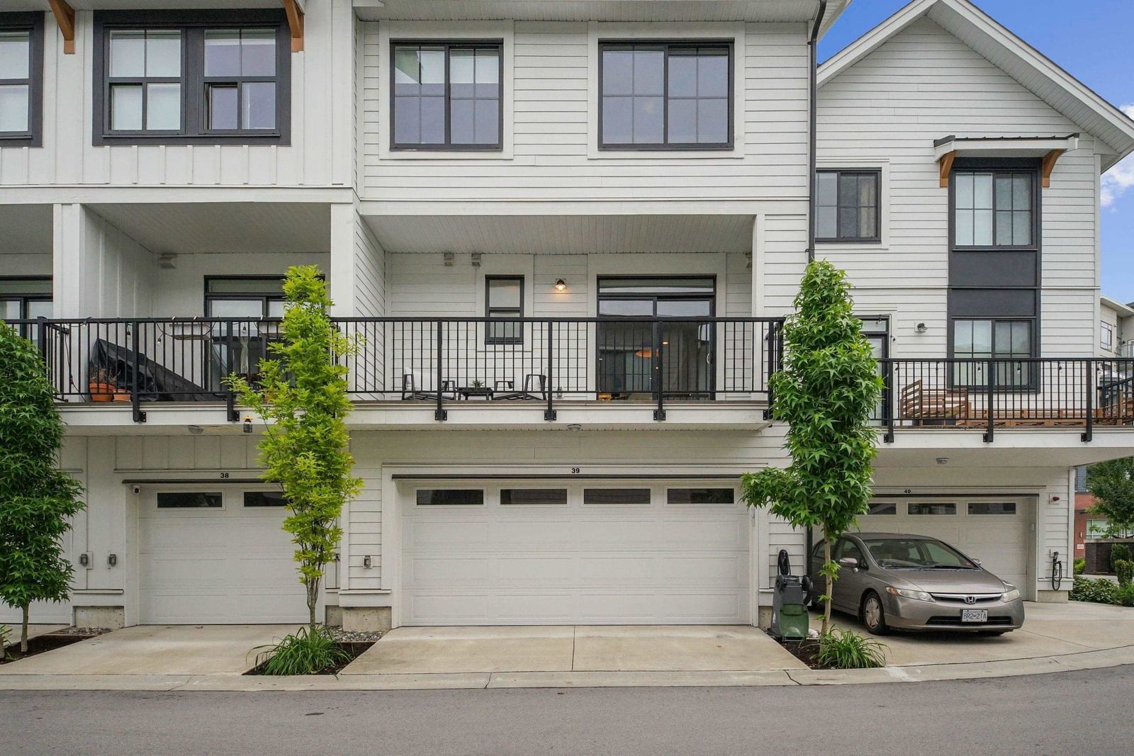 Listing Image 33