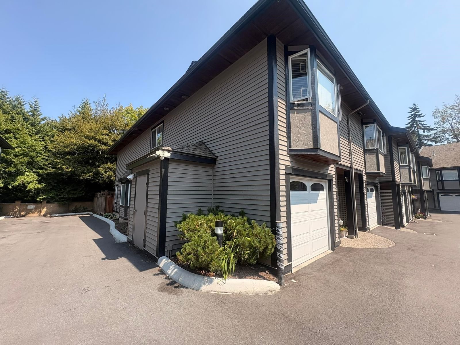 Listing Image 37
