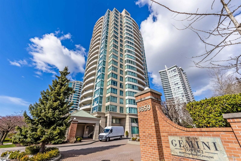 1501 - 6659 Southoaks Crescent