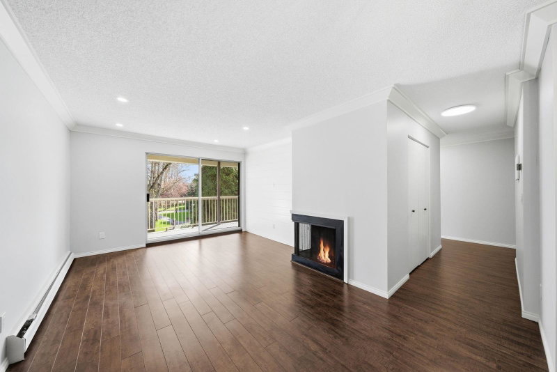 208 - 10631 No. 3 Road
