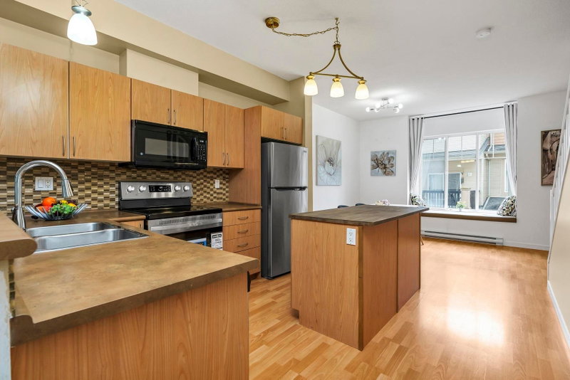 35 - 5839 Panorama Drive
