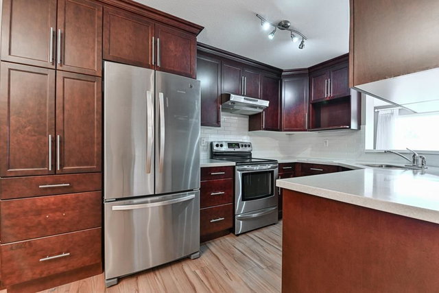 207 - 33233 Bourquin Crescent