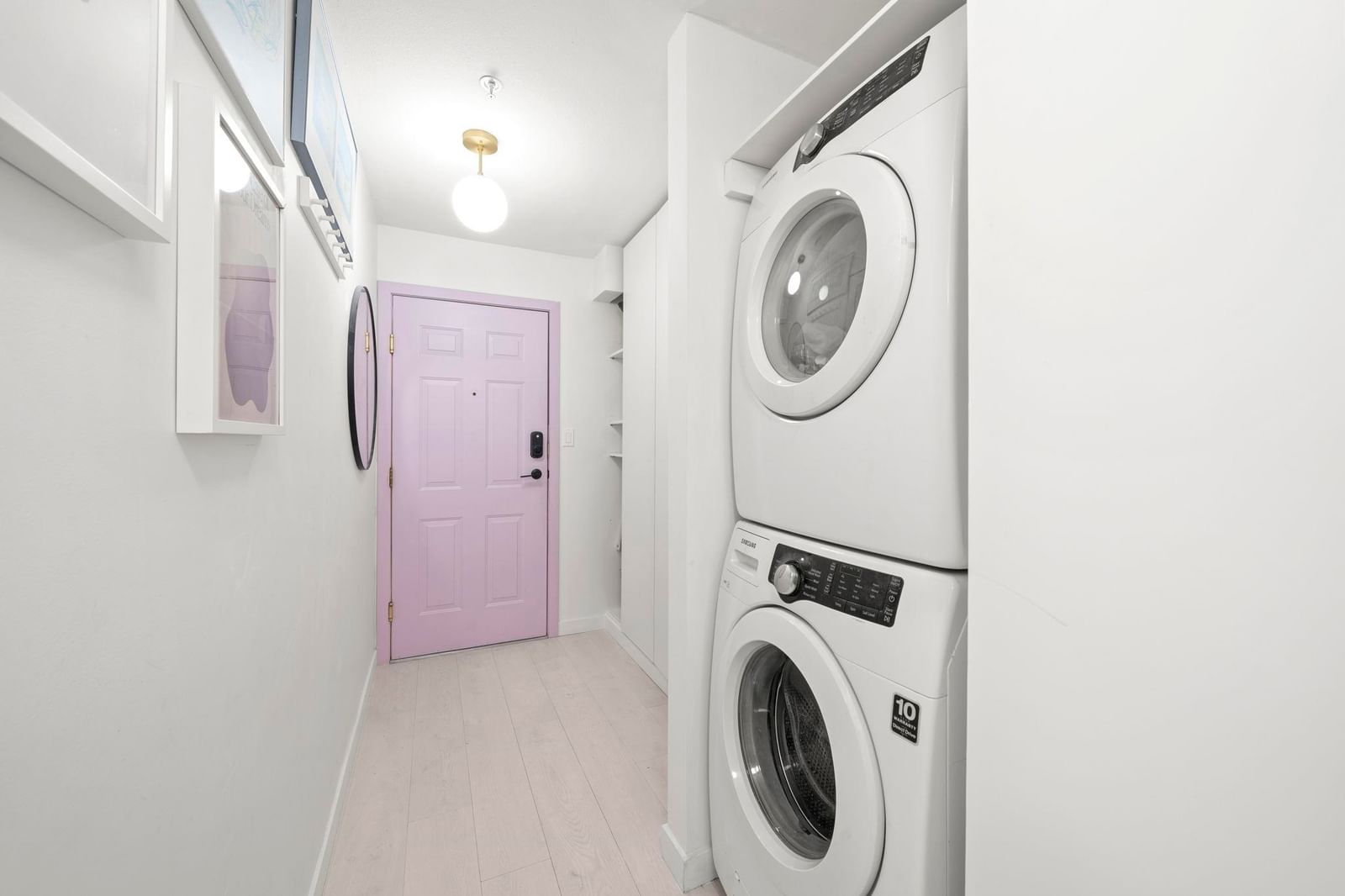 Listing Image 14