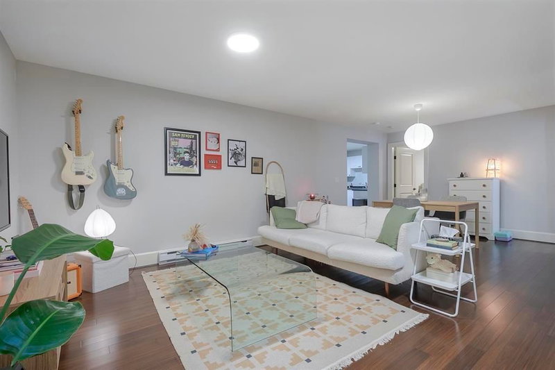 Suite - 518 16th Street E