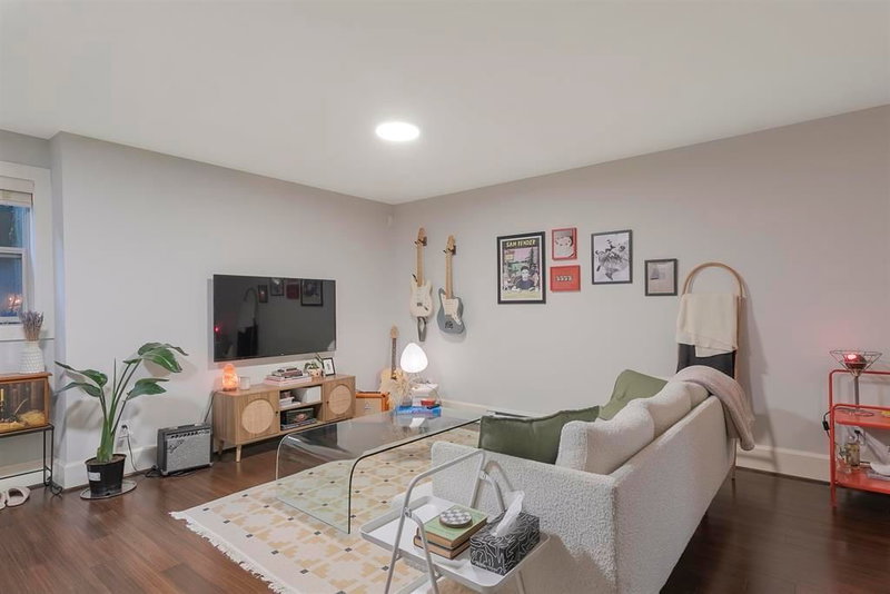 Suite - 518 16th Street E