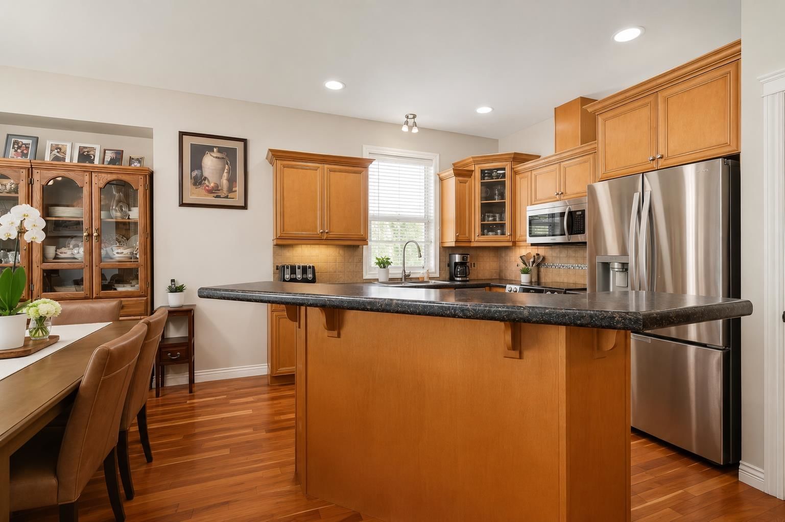Listing Image 15