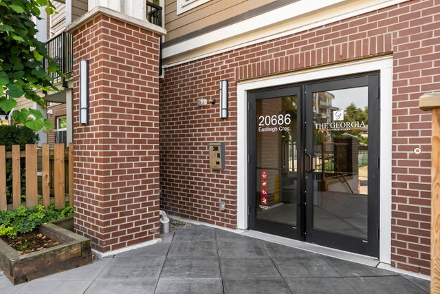 313 - 20686 Eastleigh Crescent