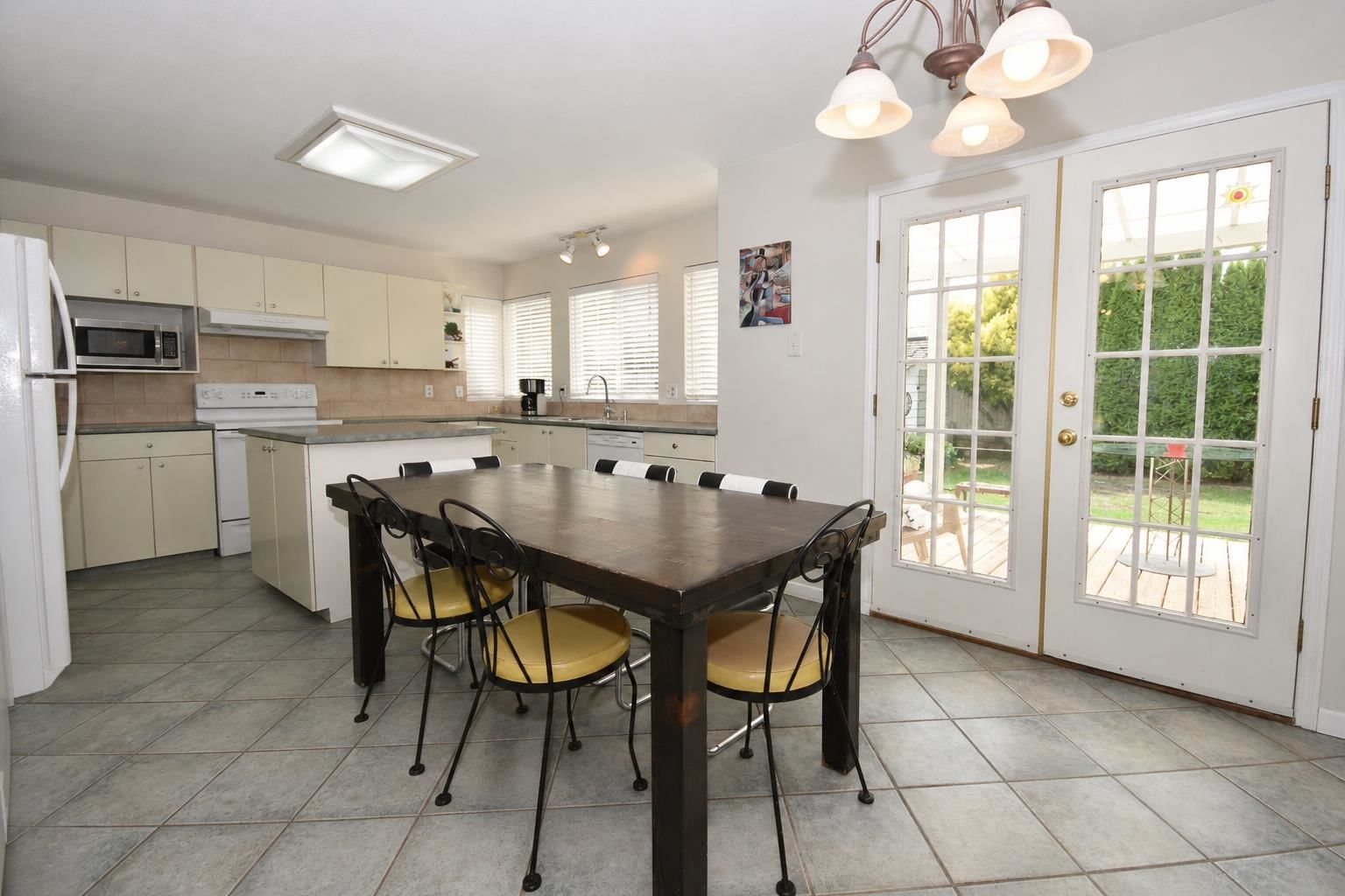 Listing Image 13