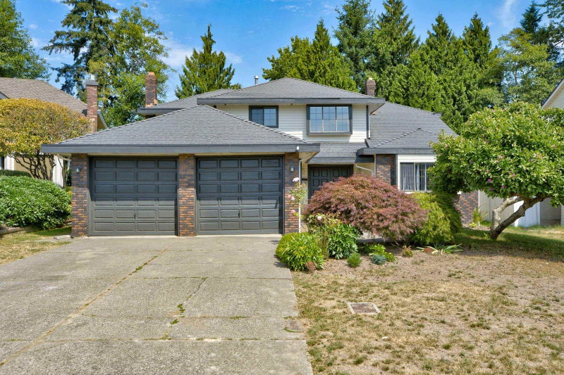 16327 Northglen Close