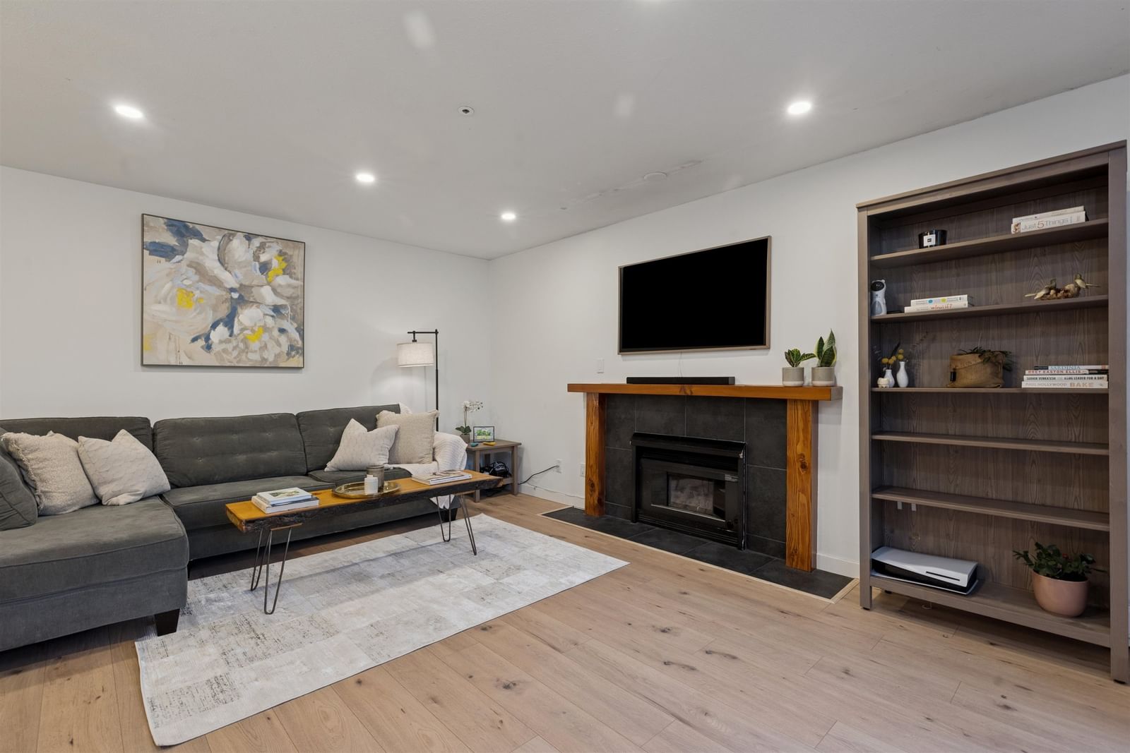 Listing Image 15