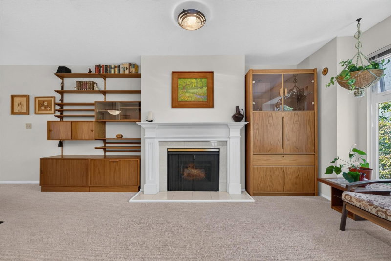 202 - 725 7th Avenue W