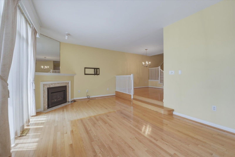 18 - 920 Citadel Drive