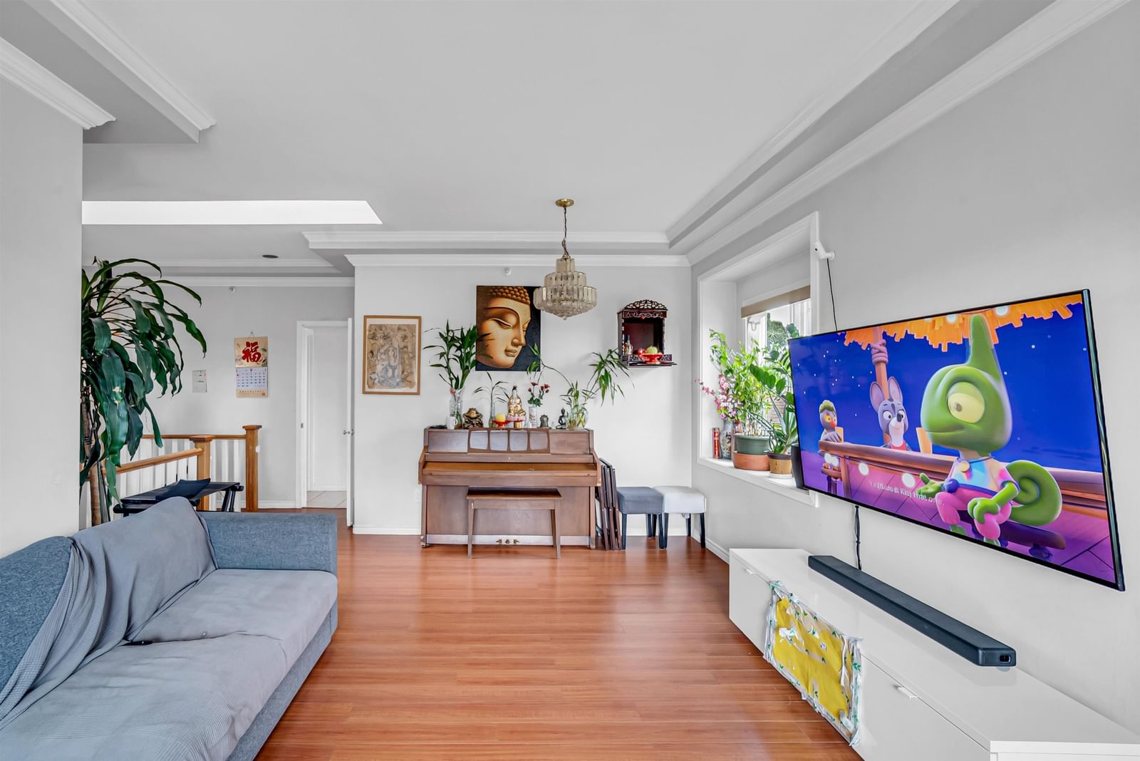 Listing Image 10