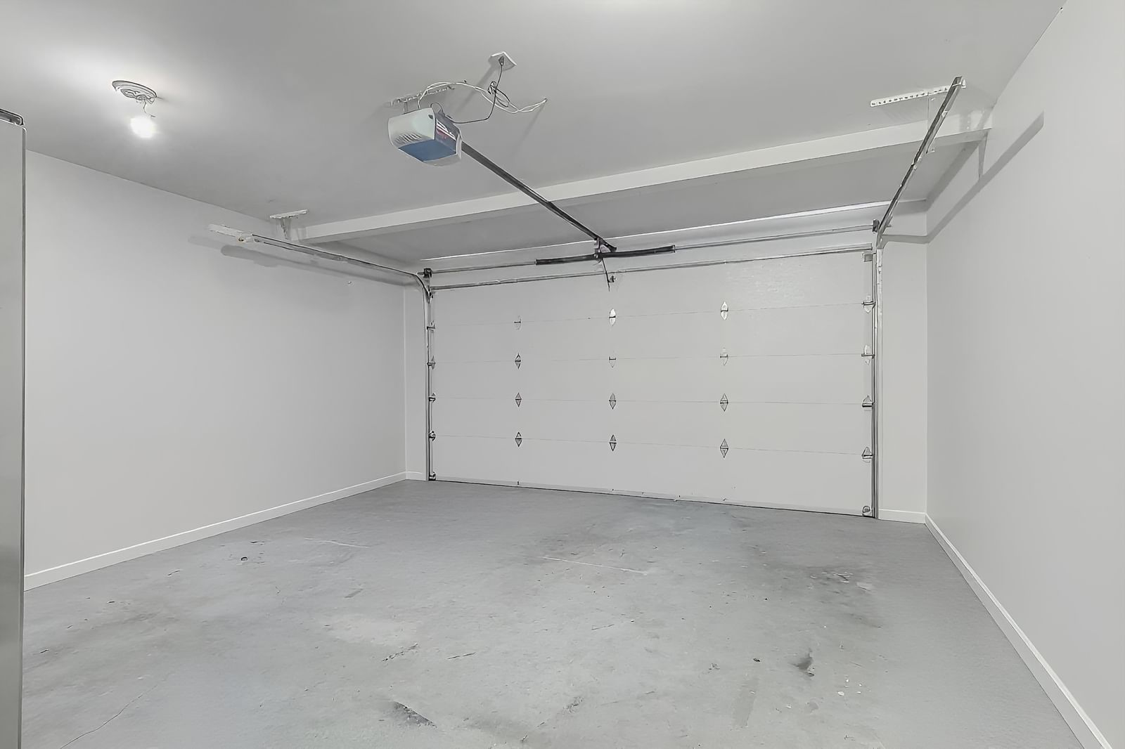Listing Image 34
