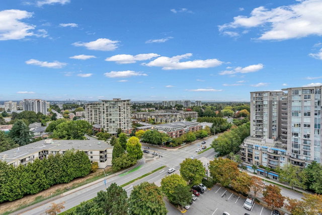 1802 - 8288 Granville Avenue
