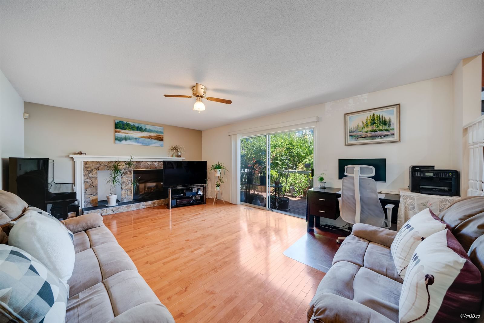 Listing Image 15