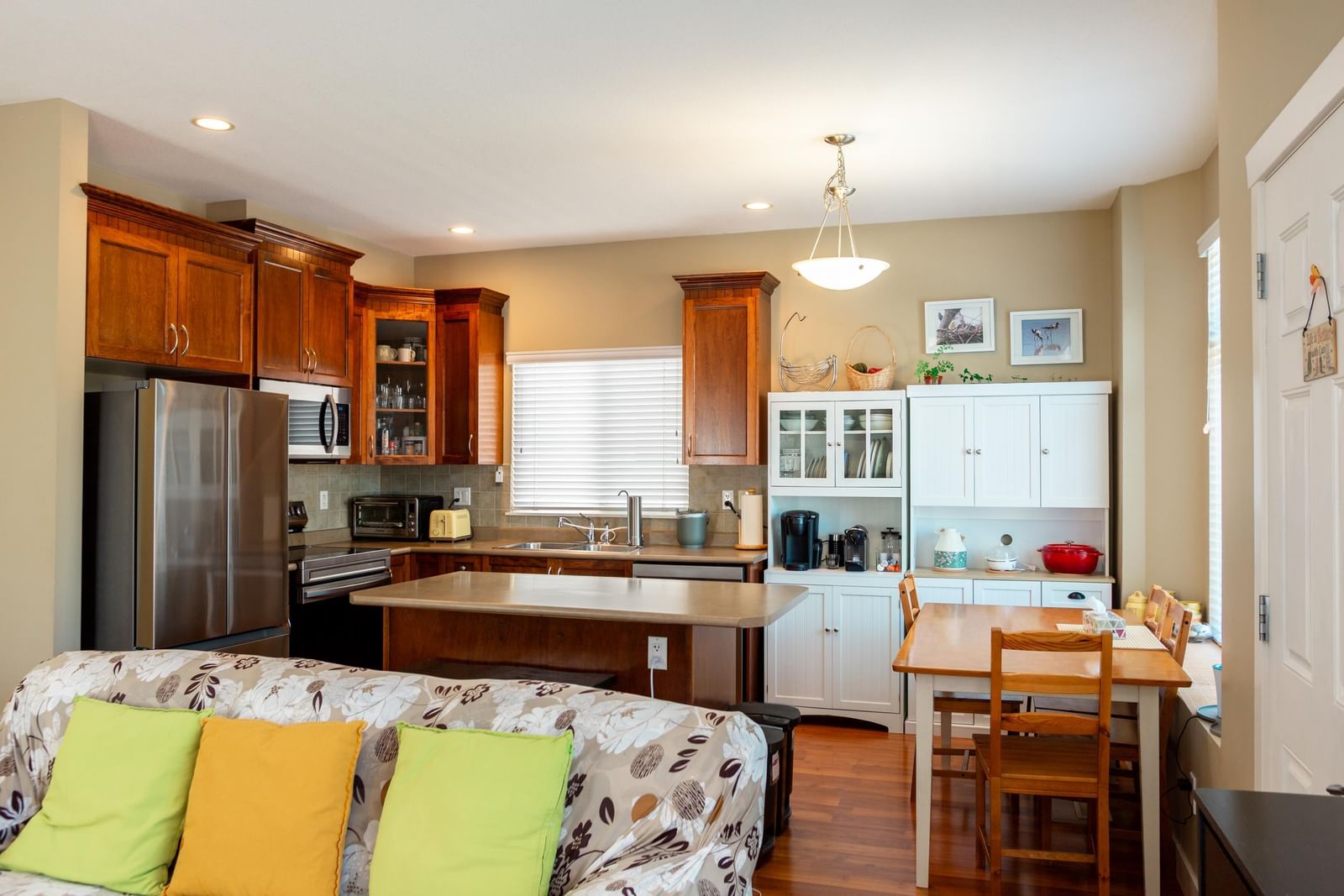 Listing Image 13