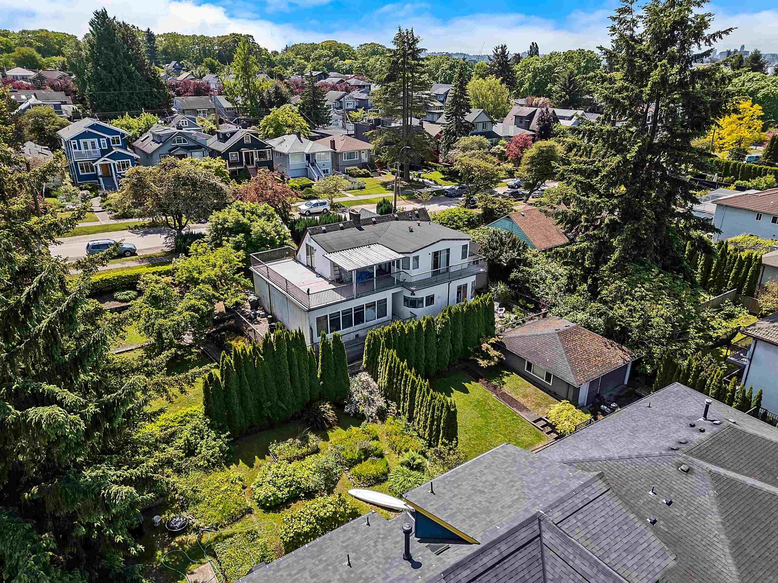 Listing Image 10