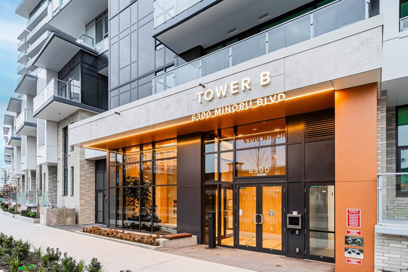 528 - 6300 Minoru Boulevard