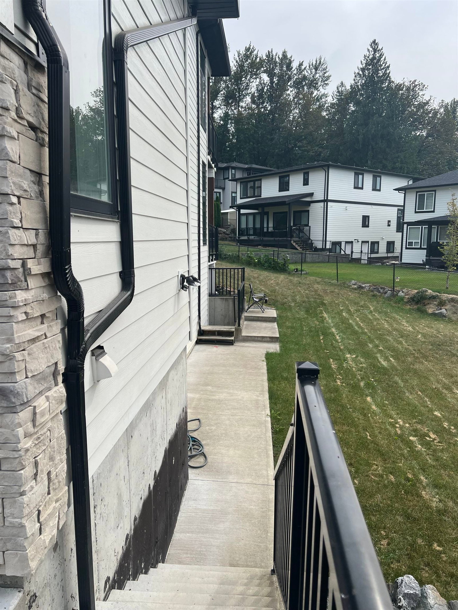 Listing Image 38