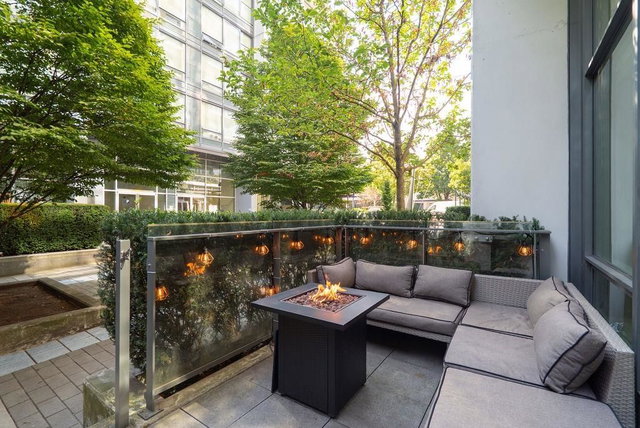 155 2nd Avenue W