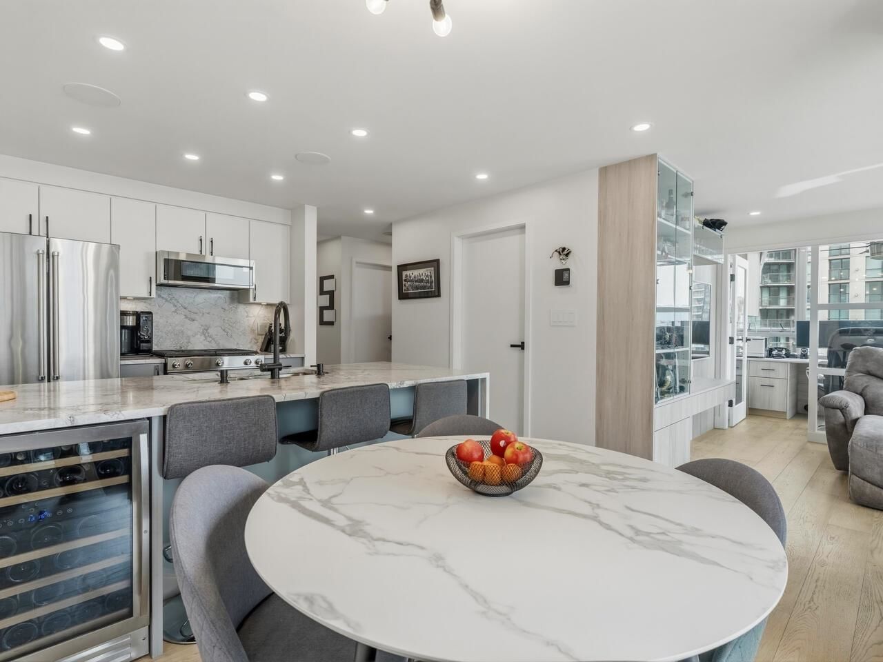 Listing Image 13
