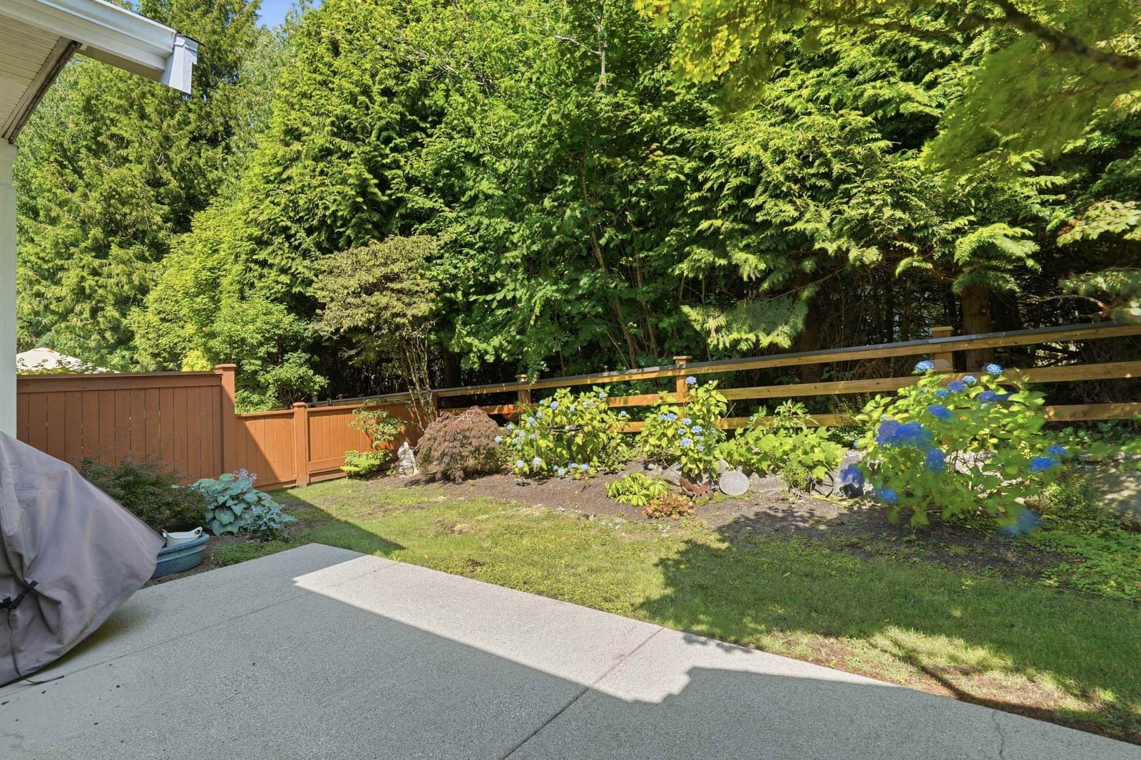 Listing Image 24