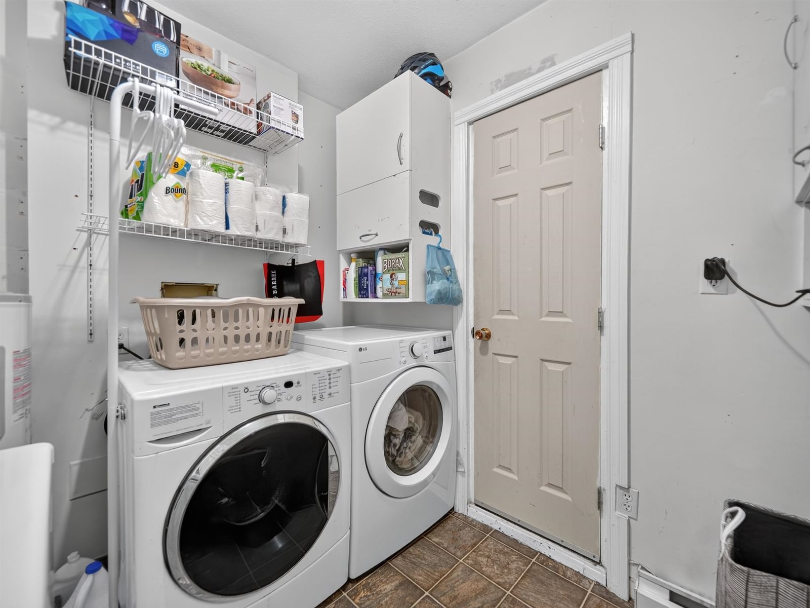 Listing Image 21