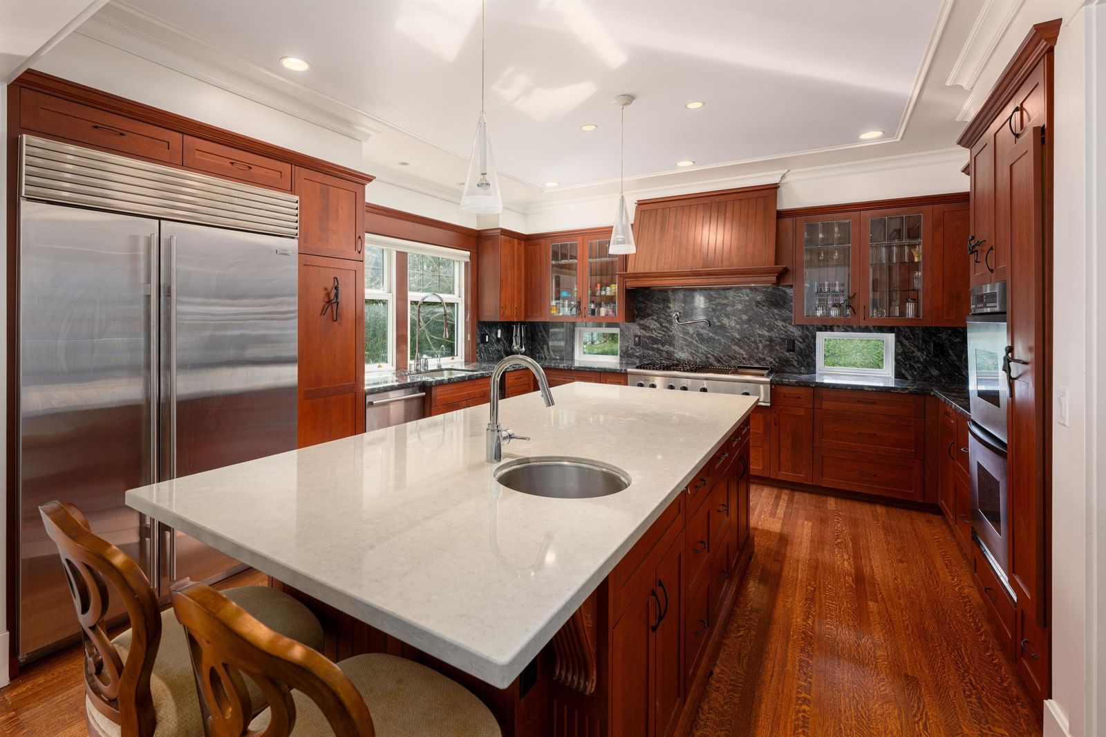 Listing Image 9