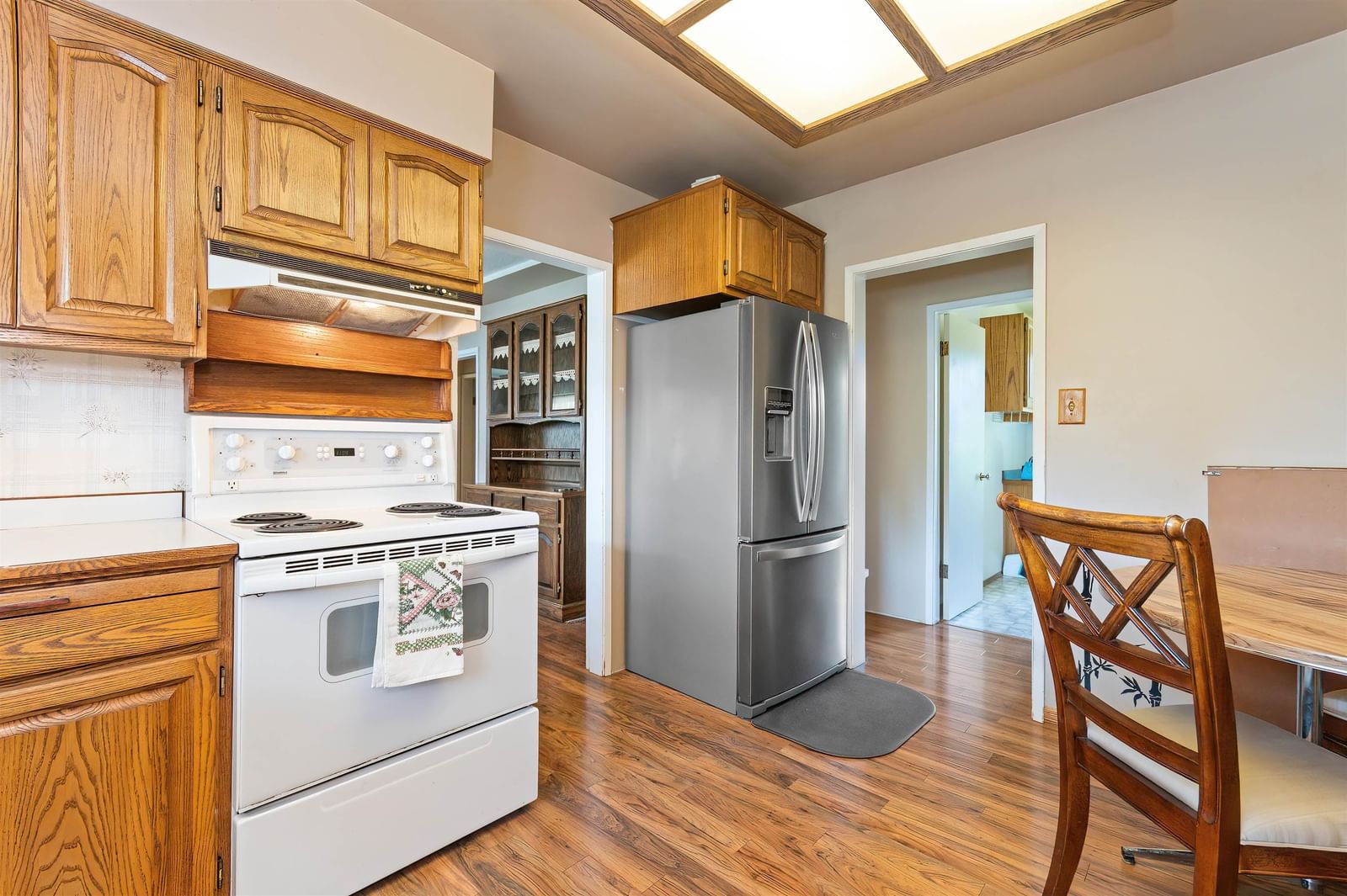 Listing Image 12