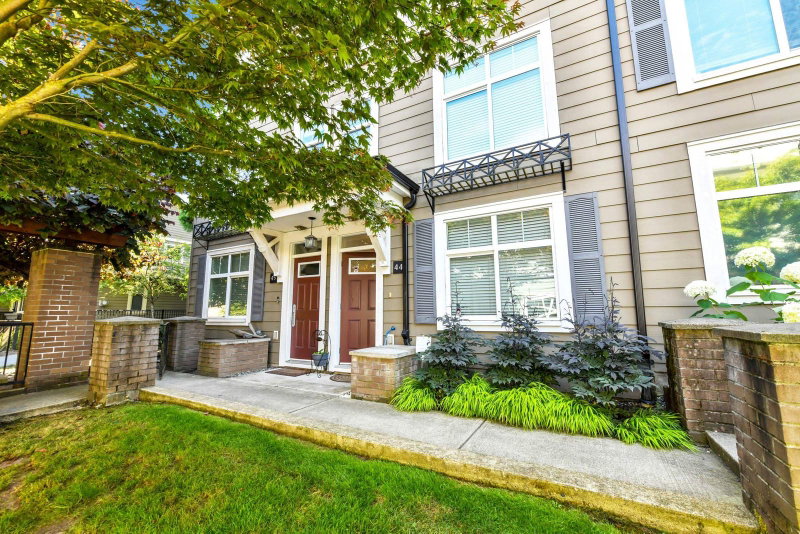 44 - 15833 26 Avenue