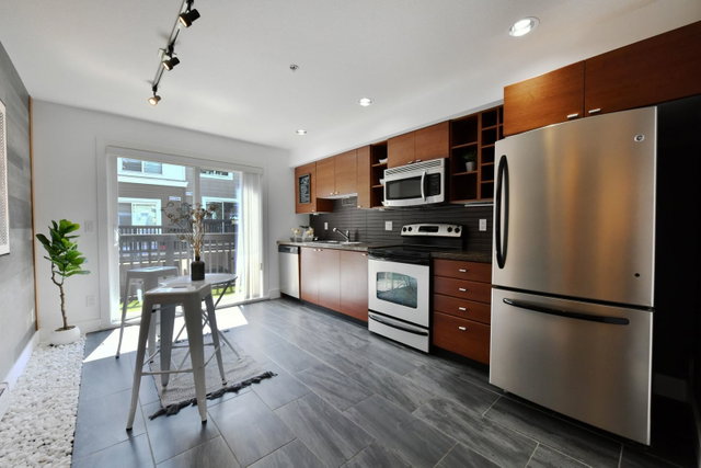 44 - 15833 26 Avenue