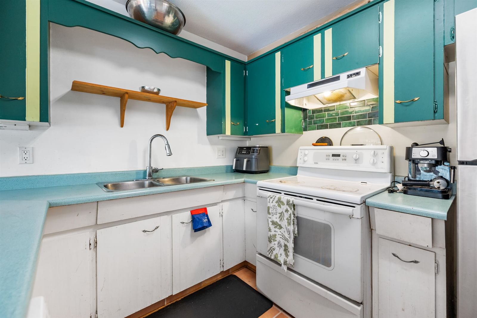 Listing Image 14