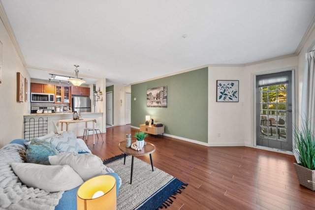 305 - 526 Thirteenth Street