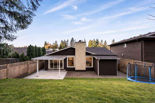 1230 Bluff Drive