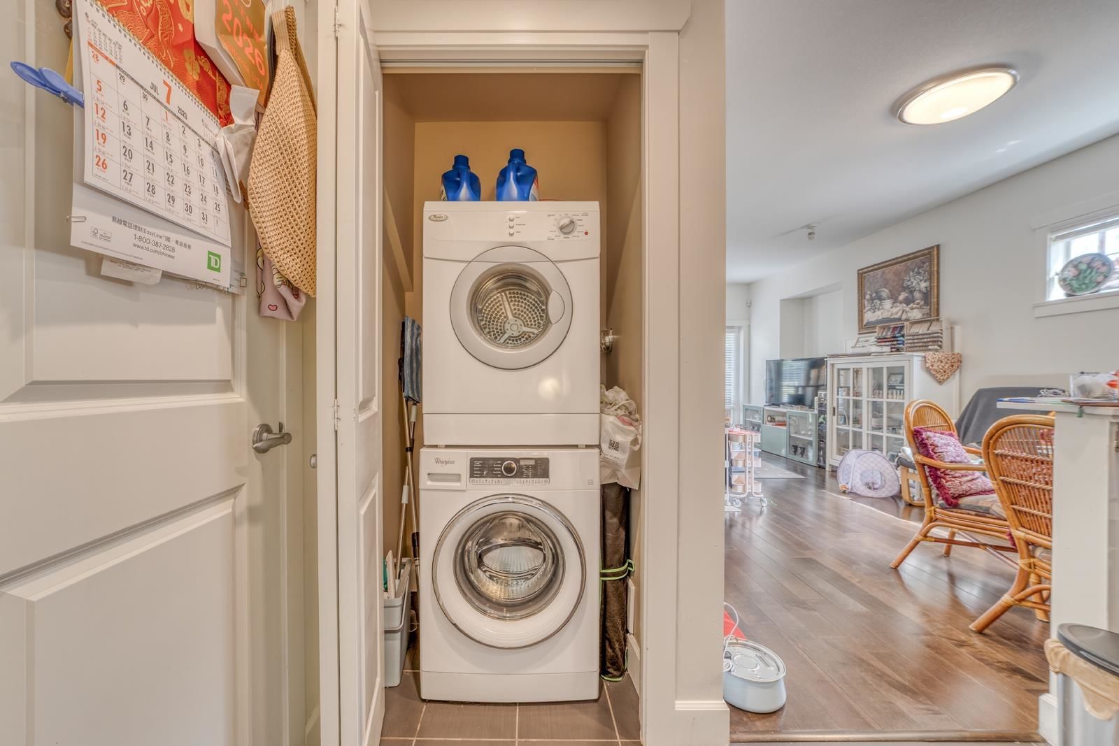 Listing Image 12