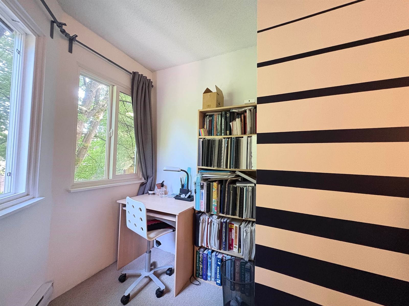 Listing Image 16