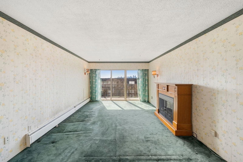 201 - 225 3rd Street W