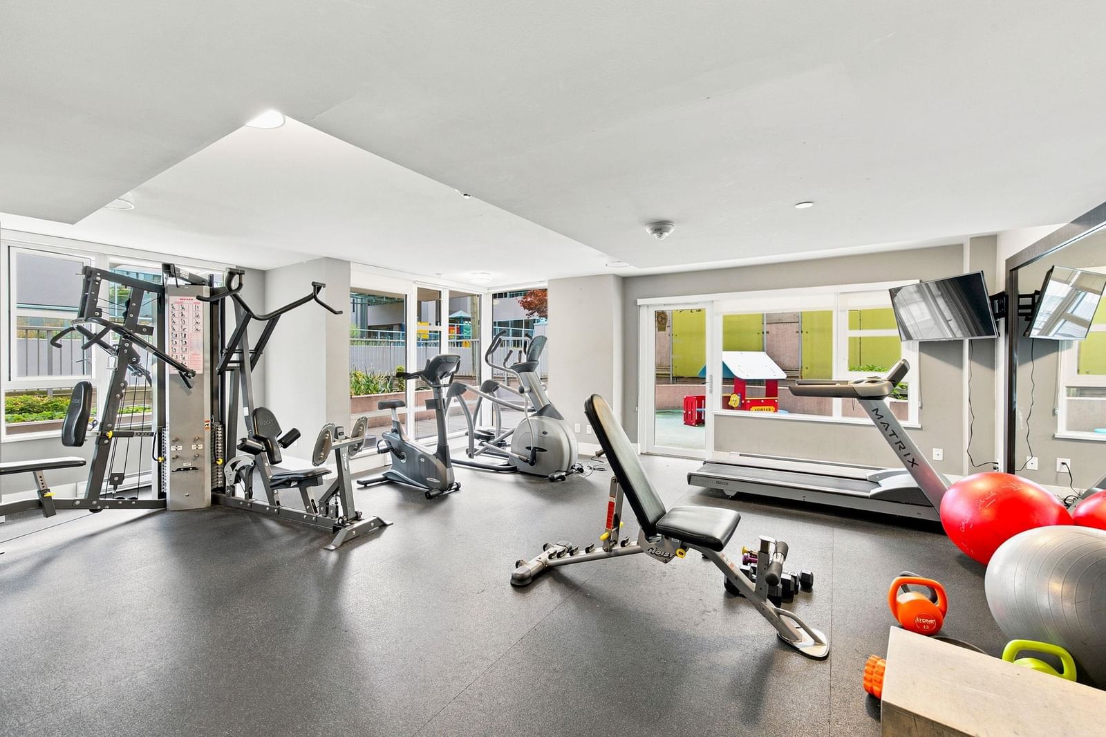 Listing Image 29