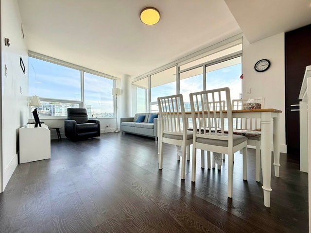 1303 - 5508 Hollybridge Way