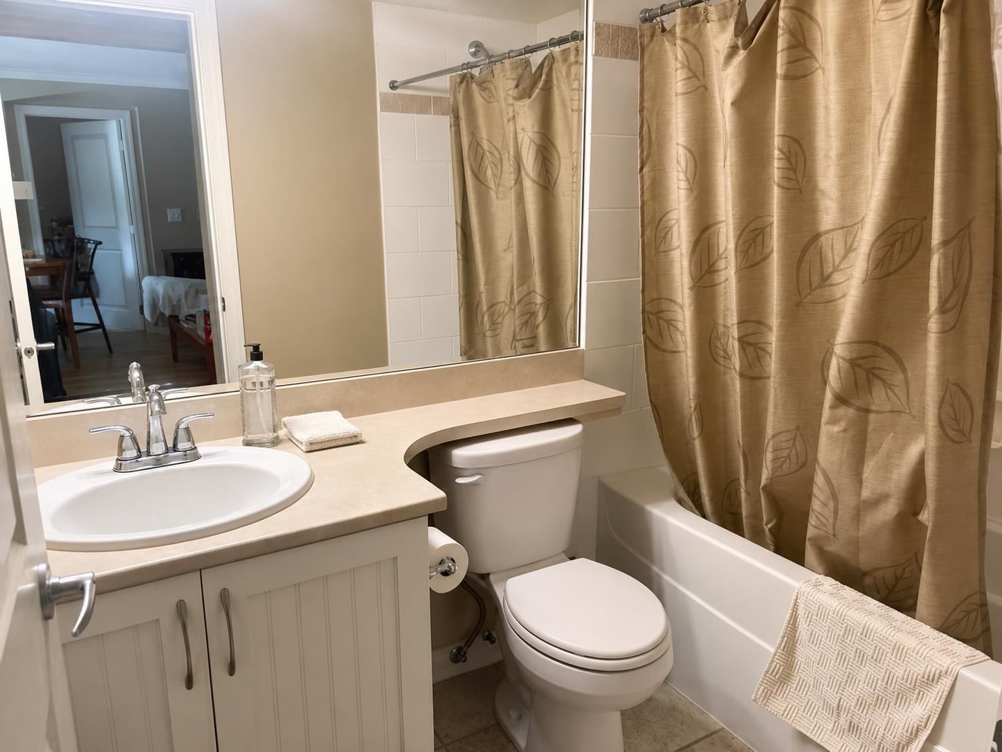 Listing Image 11