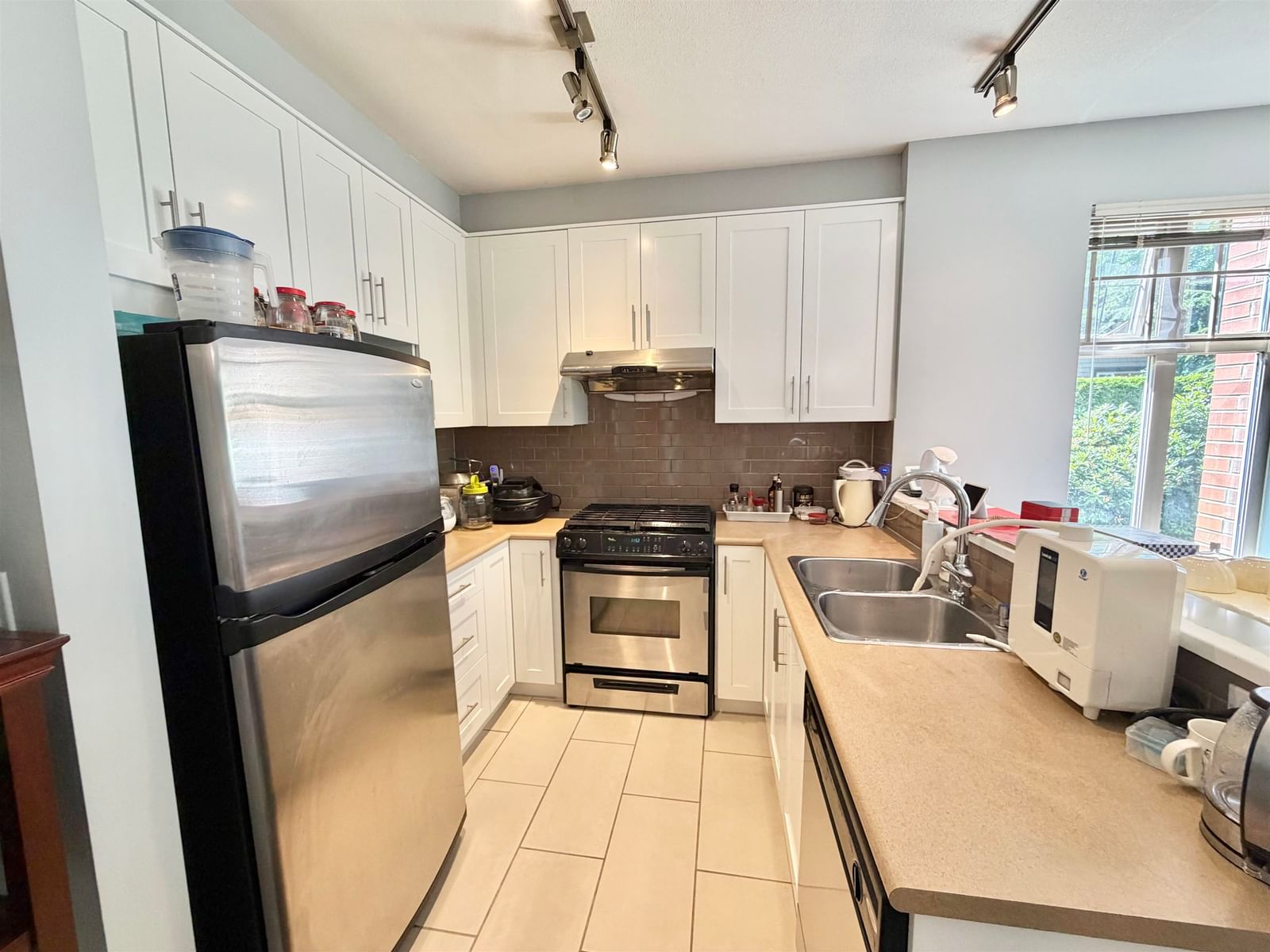 Listing Image 17