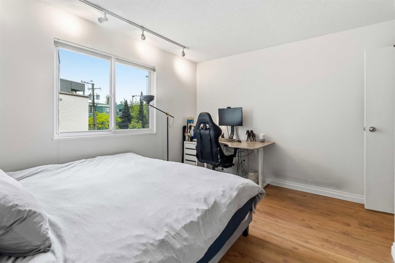 206 - 1334 73rd Avenue W
