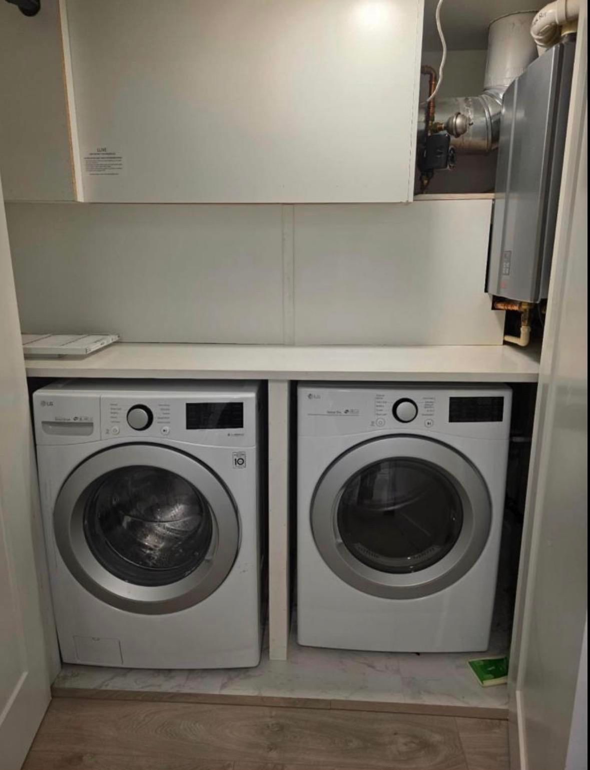 Listing Image 10