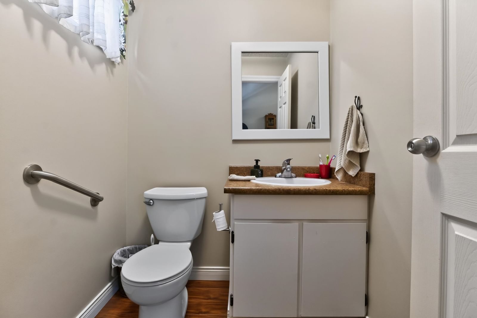 Listing Image 20
