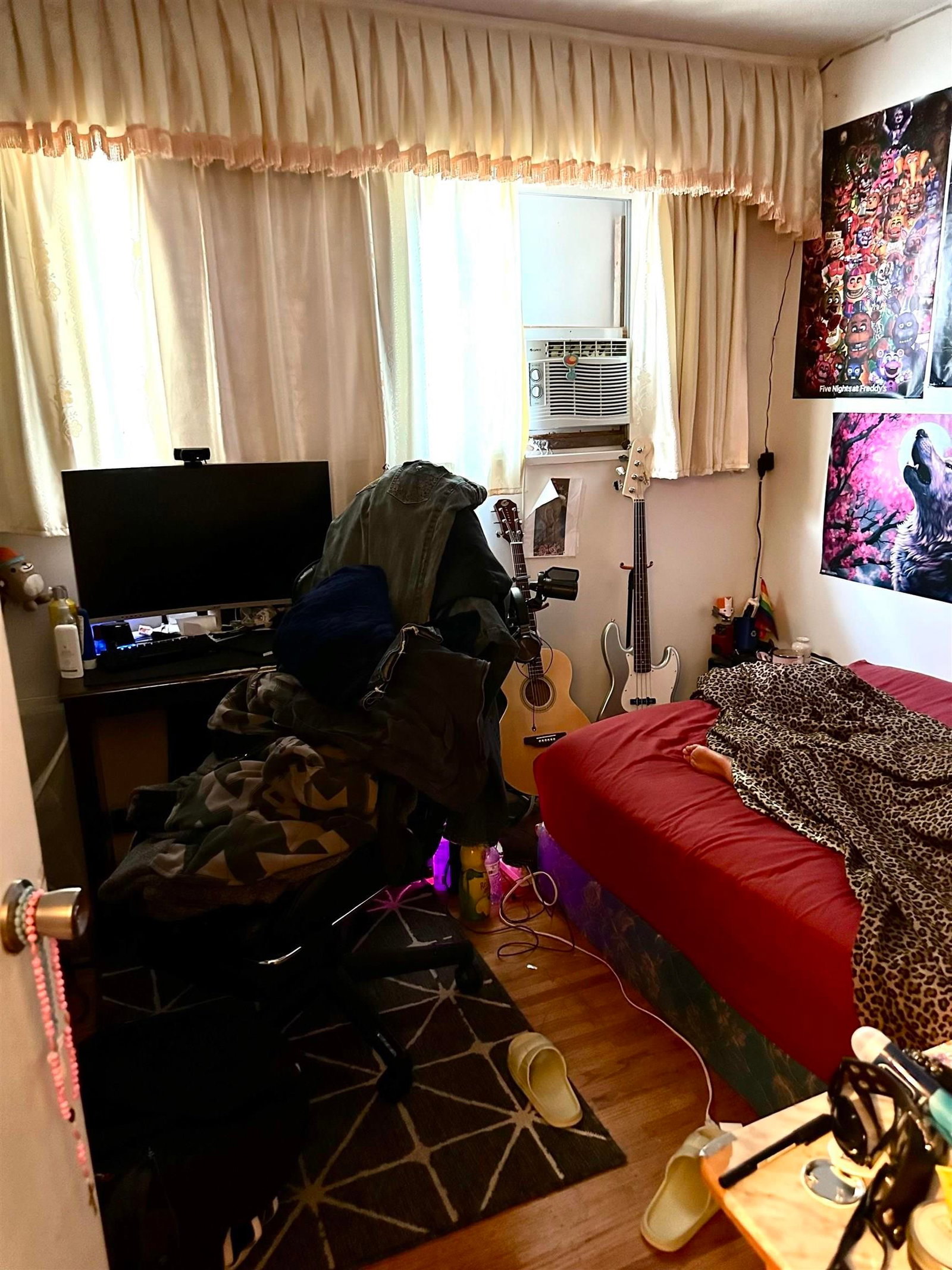 Listing Image 6