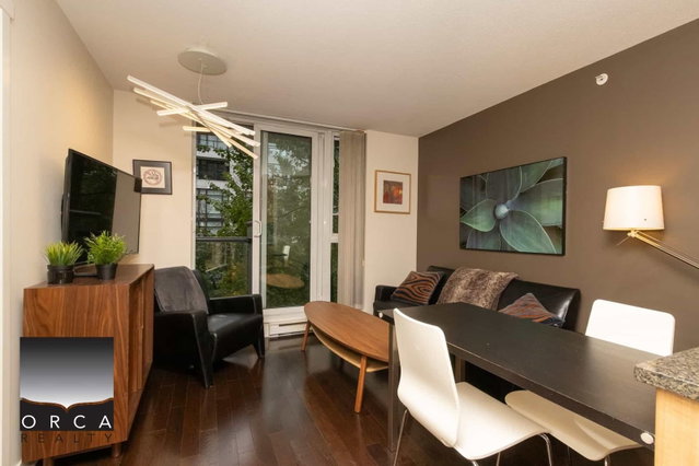 403 - 1010 Richard Street